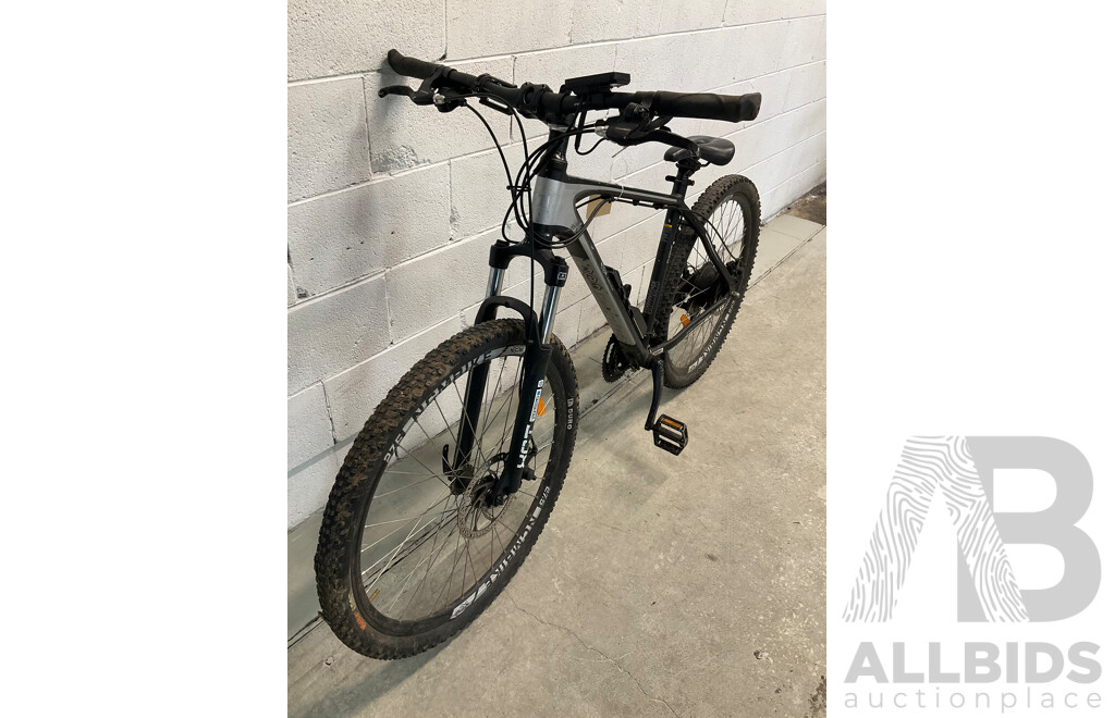 NCM Prague E-Bike (50cm Frame) - ORP $1,499.00