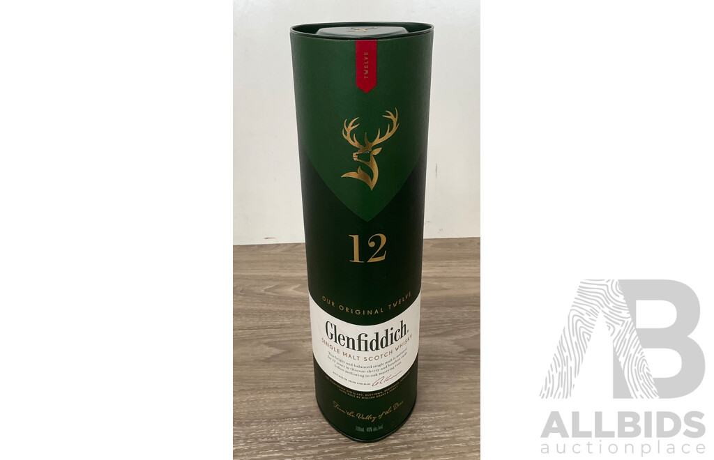 GLENFIDDICH 12YO Single Malt Scotch Whisky & ABSOLUT Vodka & STARWARD Single Malt Whisky  - Lot of 3