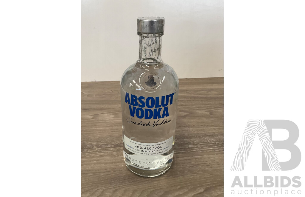 ABSOLUT Vodka 700ml & TANQUERAY London Dry Gin 1L - Lot of 2