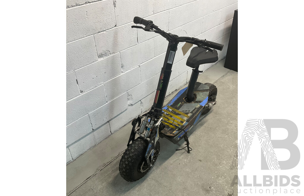 EV ULTRA LGS01 E-Scooter - ORP$ 1,999.00