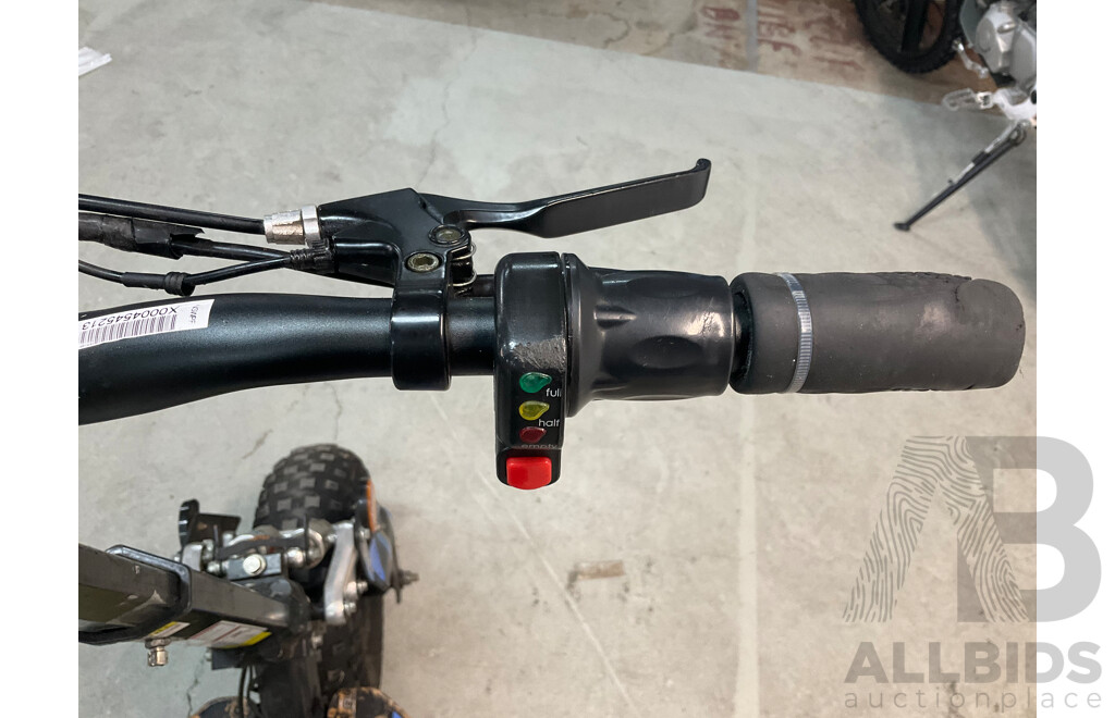 EV ULTRA LGS01 E-Scooter - ORP$ 1,999.00