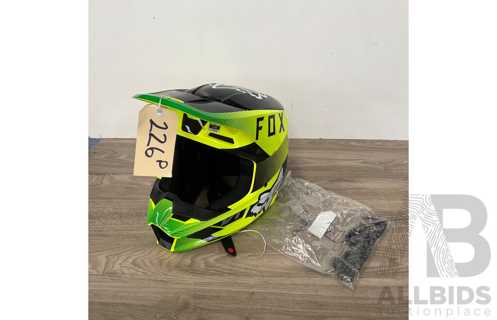 FOX Racing V1 Core Ridl Helmet (Size L ) & Dirt Bike Chain