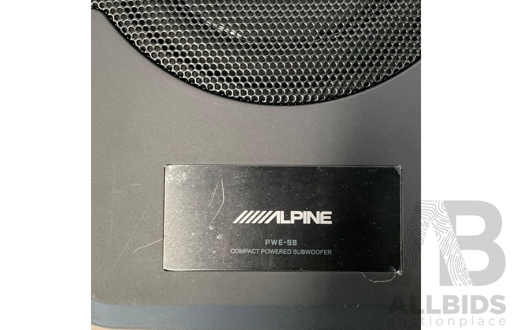 ALPINE  PWE-S Compact Powered Subwoofer