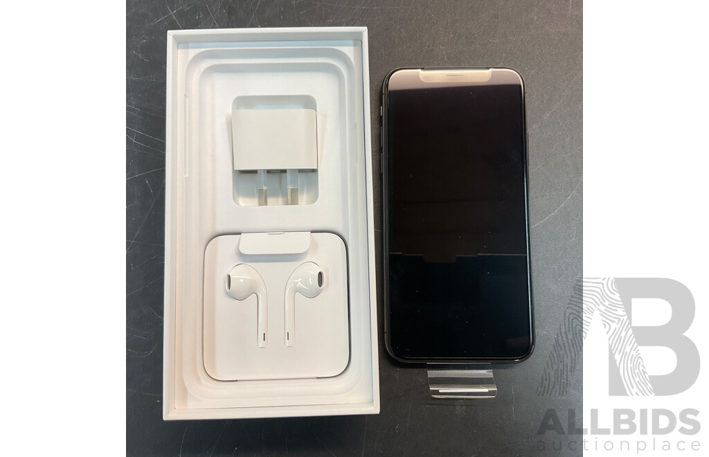 APPLE IPhone X 64GB - Space Gray