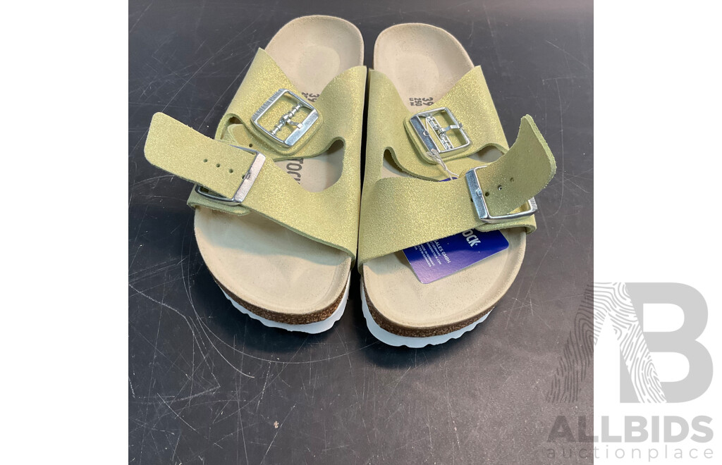 BIRKENSTOCK Light Green Leather - Size 39