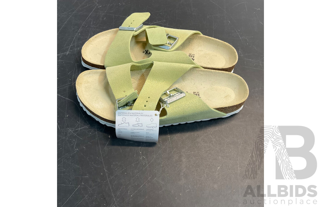 BIRKENSTOCK Light Green Leather - Size 40