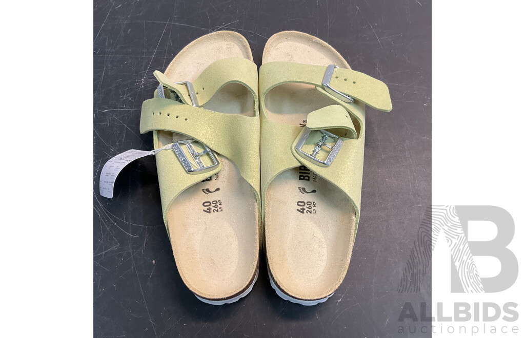 BIRKENSTOCK Light Green Leather - Size 40