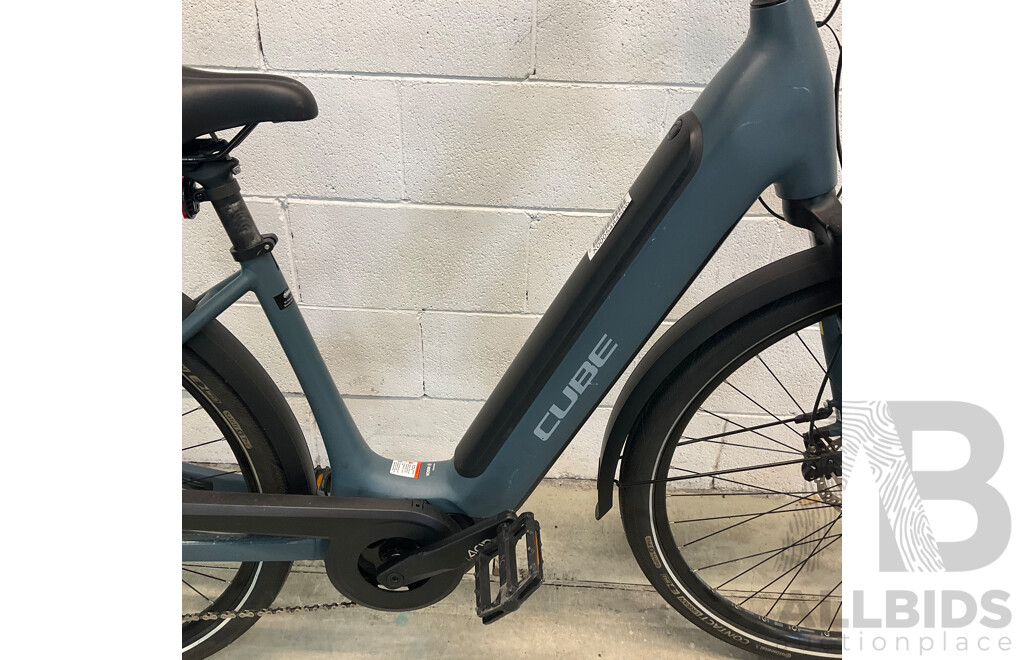 CUBE Supreme Sport E-Bike (46cm Frame)