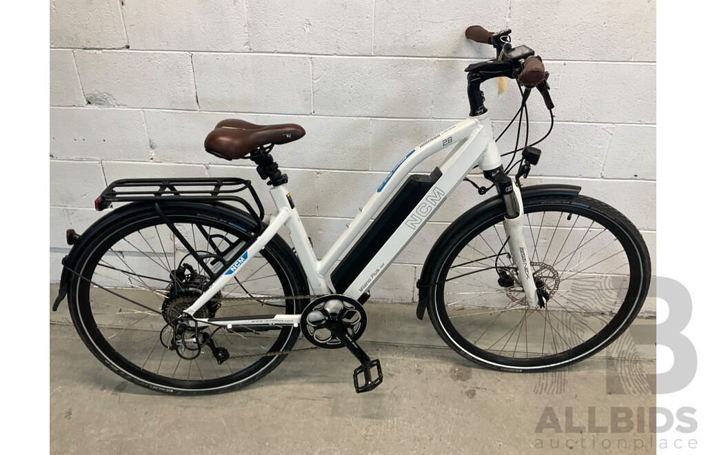 NCM Milano Plus 48v E-Bike (46cm Frame)