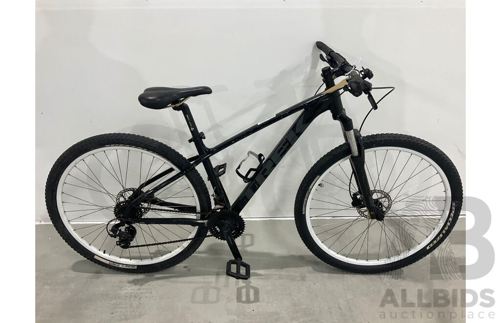 TREK Marlin 5 Mountain Bike (42cm Frame)