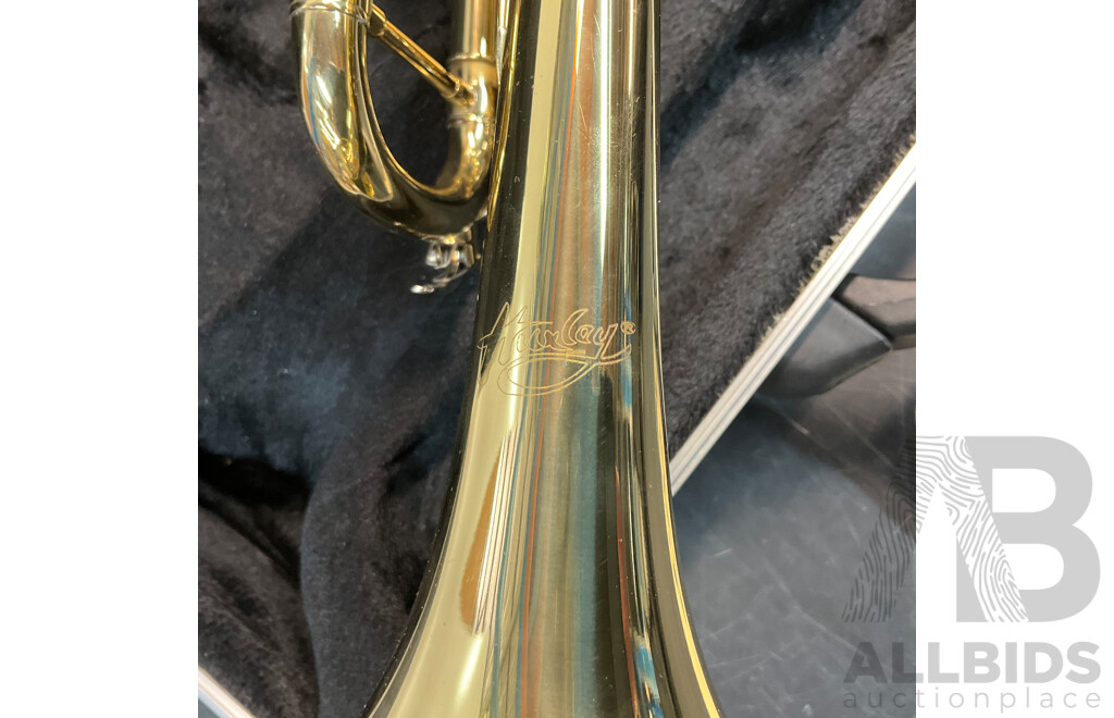 HUXLEY Trumpet with Case