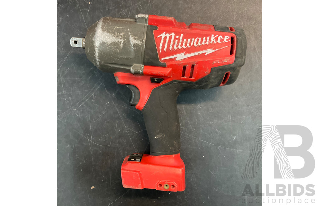 MILWAUKEE M18 CHIWP12 Impact Wrench Skin & Impact Fuel Driver Skin with Bag