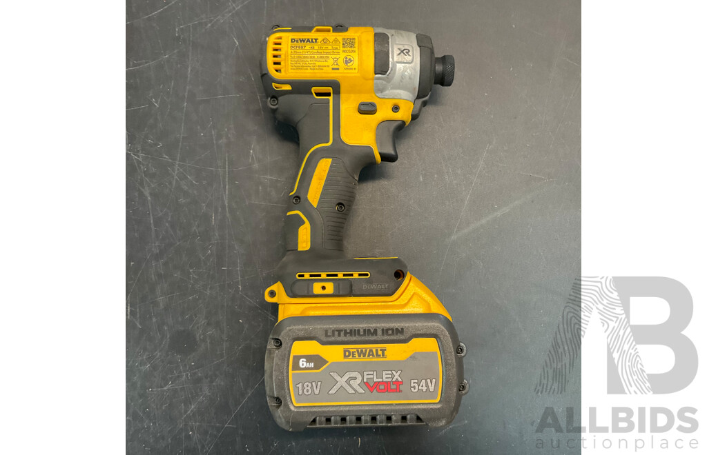 DEWALT DCF887 Impact Driver & DCD996 Hammer Combi Drill & DCN660 Finisher Nailer with 2 X6Ah 18V Battery and 1x Changer