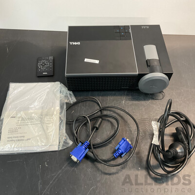 DELL 1609WX Projector with Epson Bag