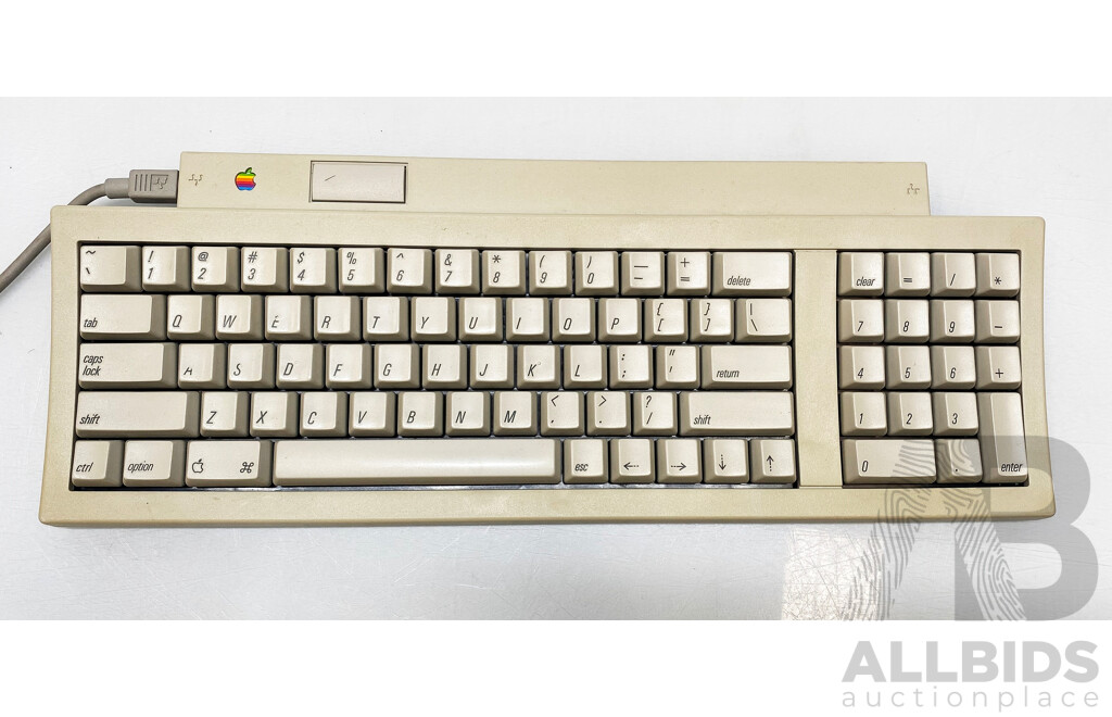 Apple (M3098) 9500/120Power Macintosh