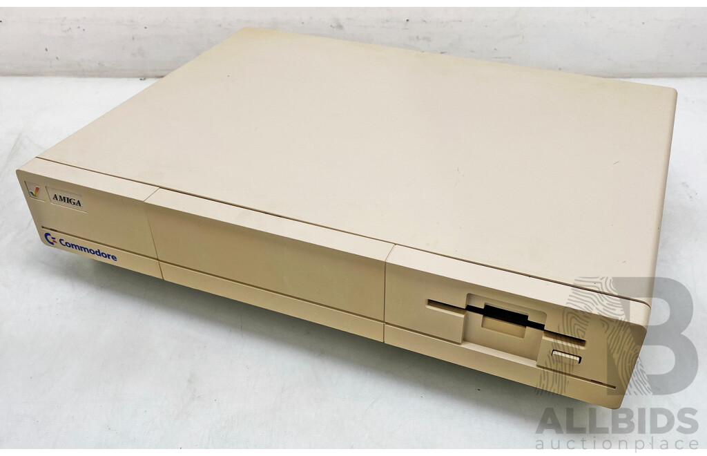 Commodore (Amiga 1000) Personal Computer