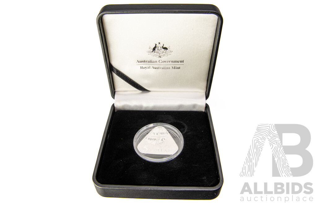 Australian RAM 2013 Silver Proof Triangular Coin, 25th Anniversary of Parliament House