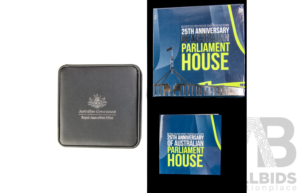 Australian RAM 2013 Silver Proof Triangular Coin, 25th Anniversary of Parliament House