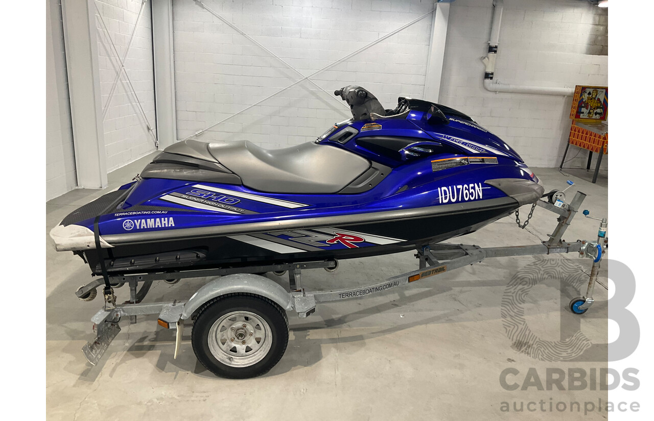 Yamaha FXR SHO Wave Runner with Trailer