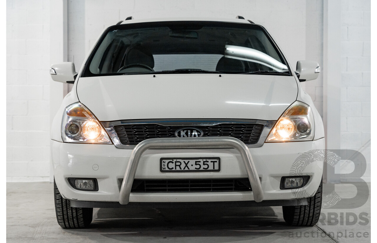 5/2014 Kia Grand Carnival Si VQ MY14 4d Wagon White V6 3.5L - 8 Seater