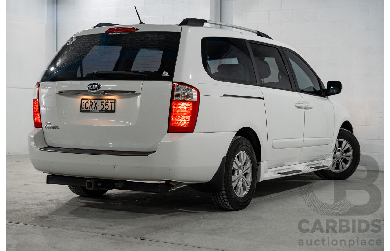 5/2014 Kia Grand Carnival Si VQ MY14 4d Wagon White V6 3.5L - 8 Seater