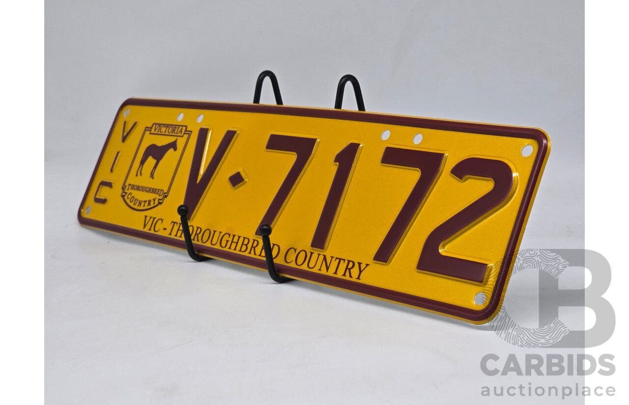 Victorian VIC Custom 5 - Character Alpha/Numeric Number Plate - V.7172