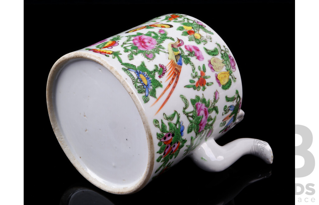 Antique Chinese Canton Export Ware Porcelain Famille Rose Teapot, Circa 19th Century, Qing Dynasty