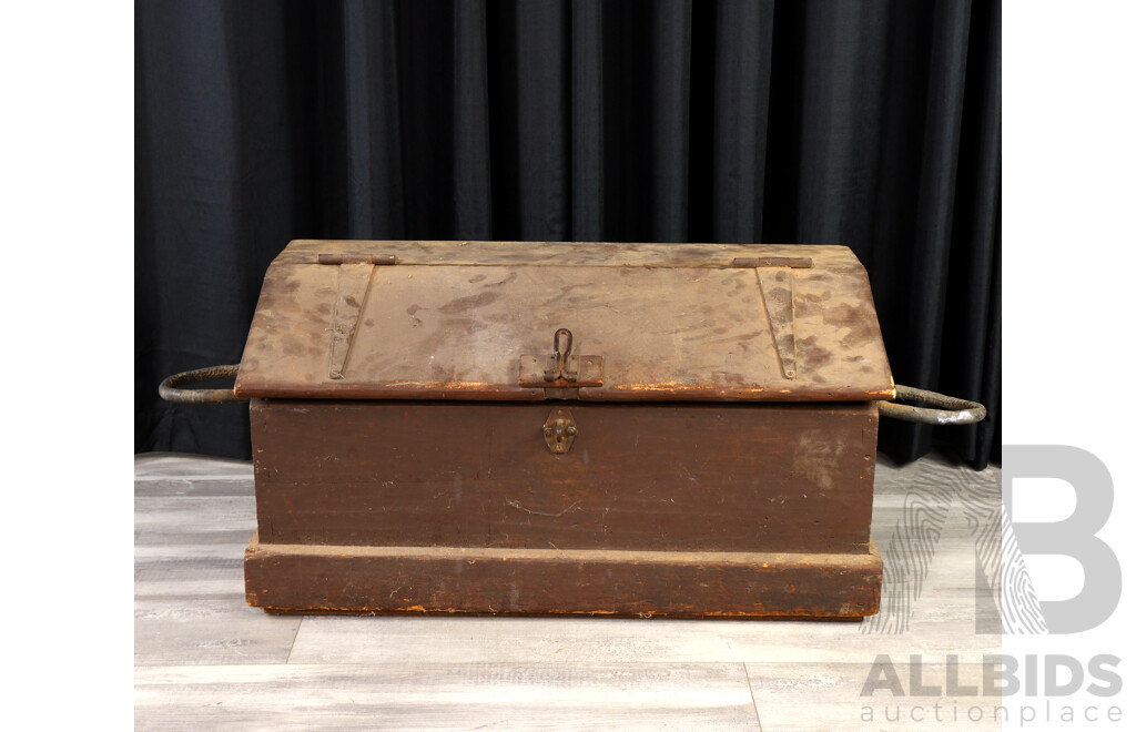 Vintage Timber Lift Top Carpenters Tool Box with Tools