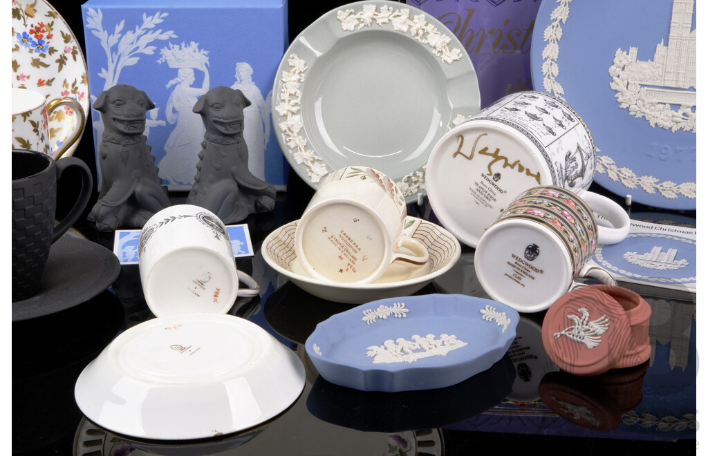 Collection English Wedgwood Porcelain Including Jasperware, Boxed Christmas Plate and More