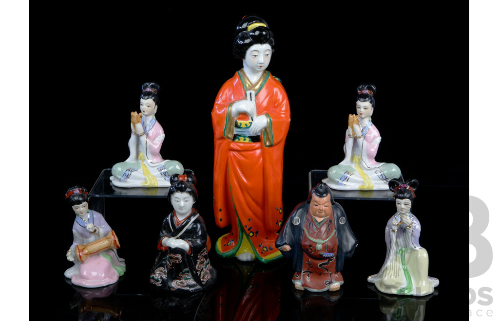 Interesting Collection Vintage Japanese Porcelain Figures