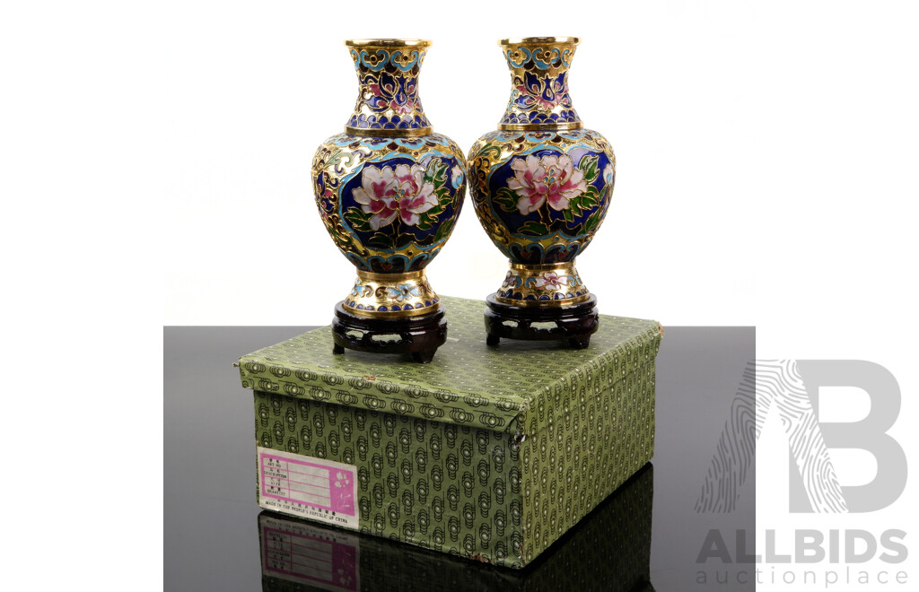 Pair Vintage Chinese Cloisonne Vases in Original Presentation Box