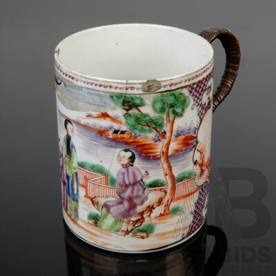 Antique Chinese Porcelain Export Ware Tankard with Bronze Handle, Circa 1780