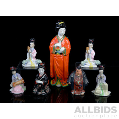 Interesting Collection Vintage Japanese Porcelain Figures