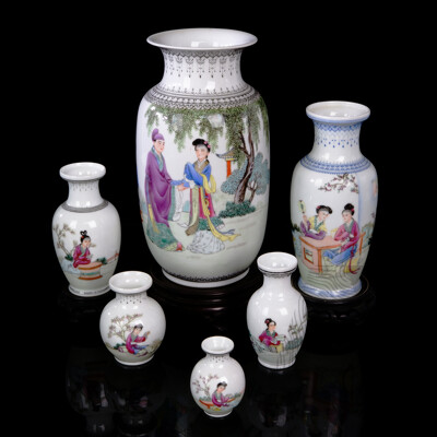 Collection Hand Painted Chinese Fine Porcelain Vases in Different Sizes, Three with Carved Wooden Stands