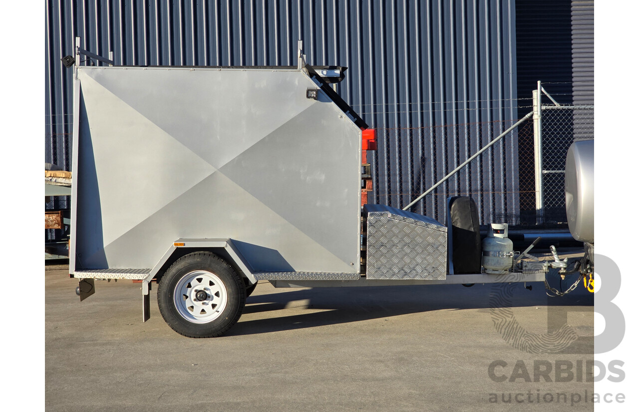 12/2021 Resort Trailers 7x4x5 Multi Purpose Enclosed Trailer Silver Single Axle