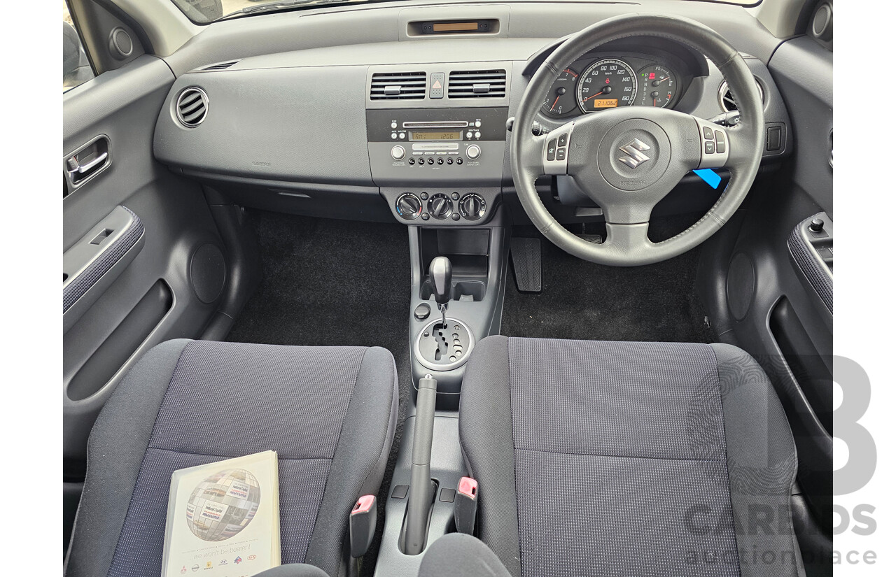 5/2005 Suzuki Swift  EZ 5d Hatchback Silver 1.5L