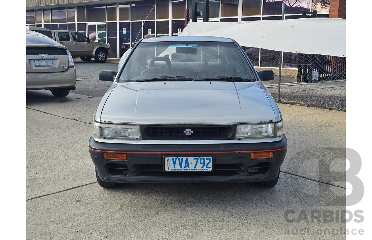 8/1990 Nissan Pintara GLi  4d Sedan Silver 2.0L