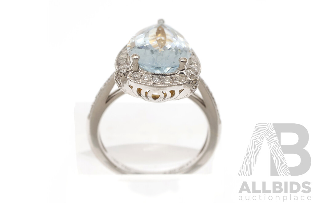 18ct Aquamarine & Diamond Halo Ring, a 4.2ct/TDW 0.41ct, Size N, 6.49 Grams