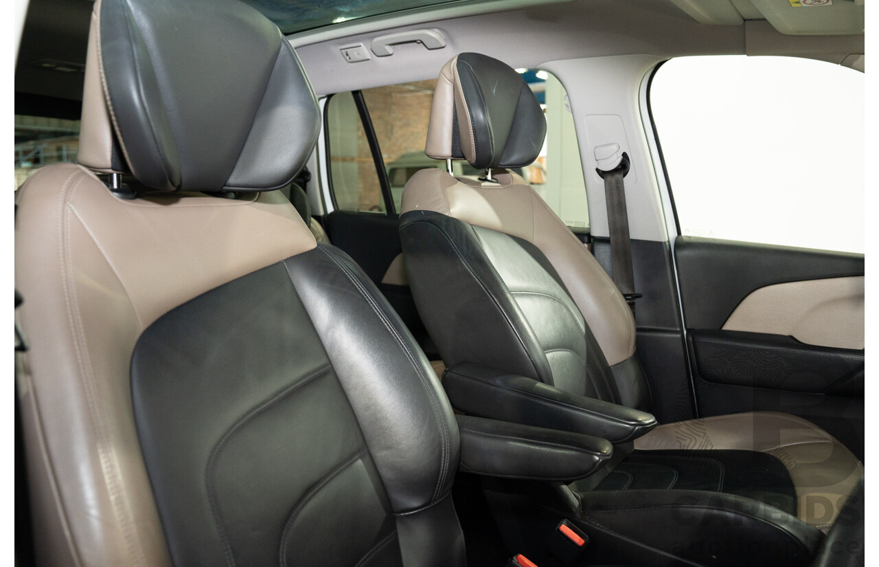 1/2015 Citroen Grand C4 Picasso Exclusive B7 MY15 4d Wagon White Turbo Diesel 2.0L - 7 Seater