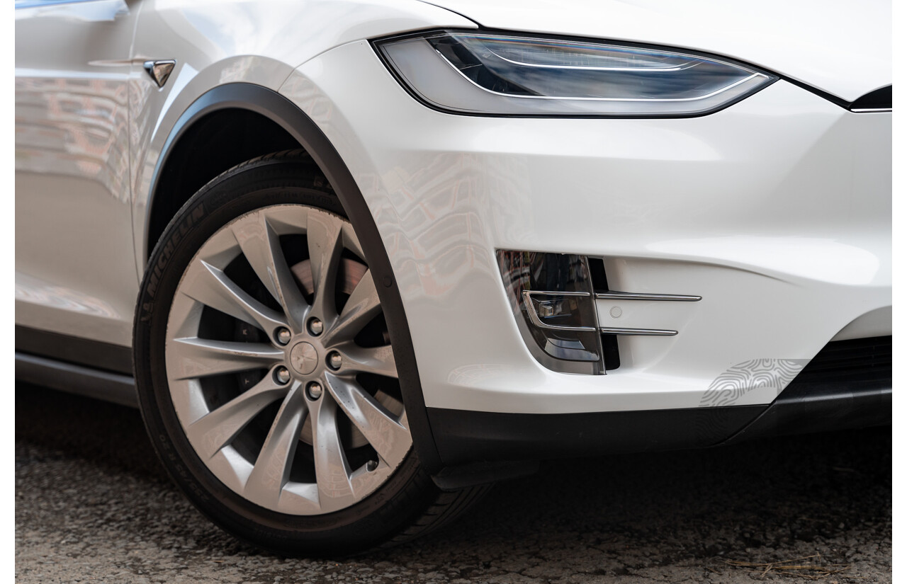 02/2017 Tesla Model X 60D (AWD) 4d Wagon Pearl White Dedicated Electric EV