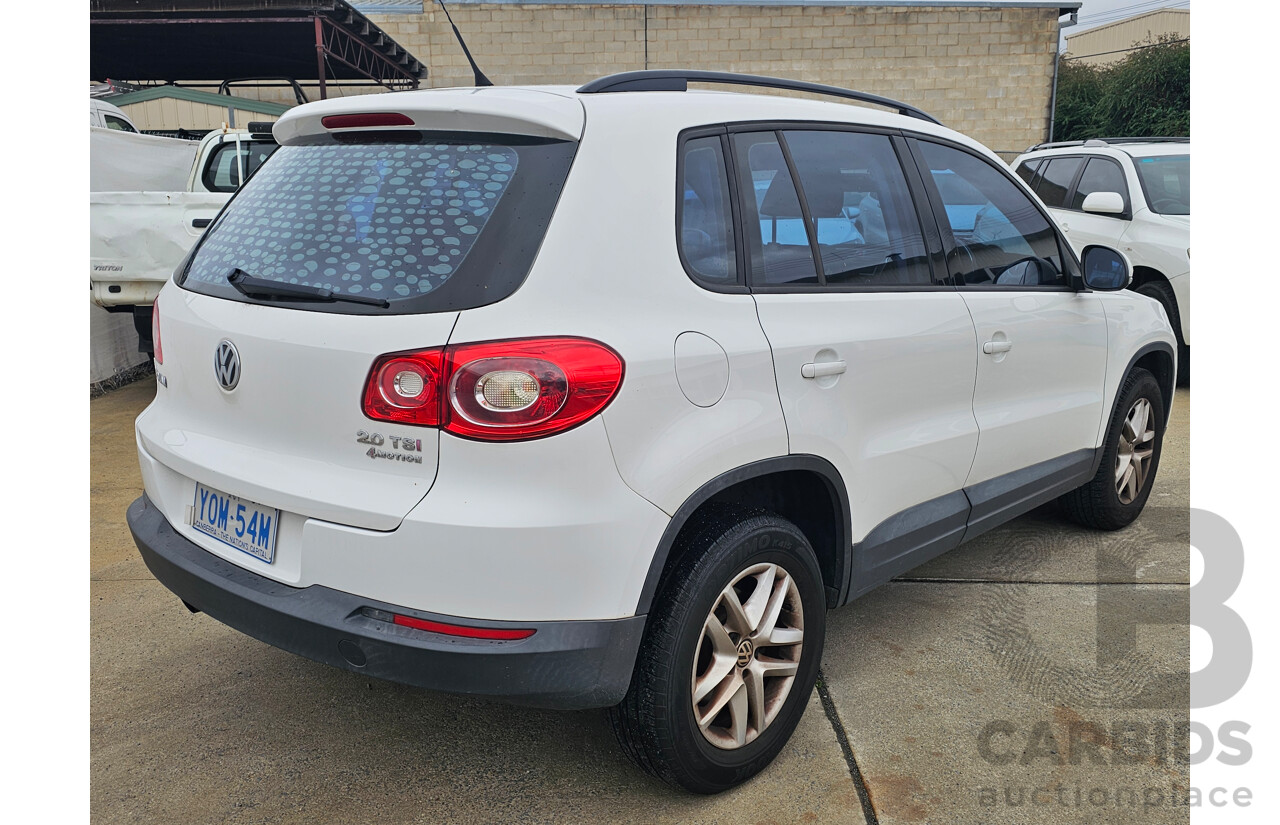 2/2011 Volkswagen Tiguan 125 TSI 5NC MY11 4d Wagon White 2.0L