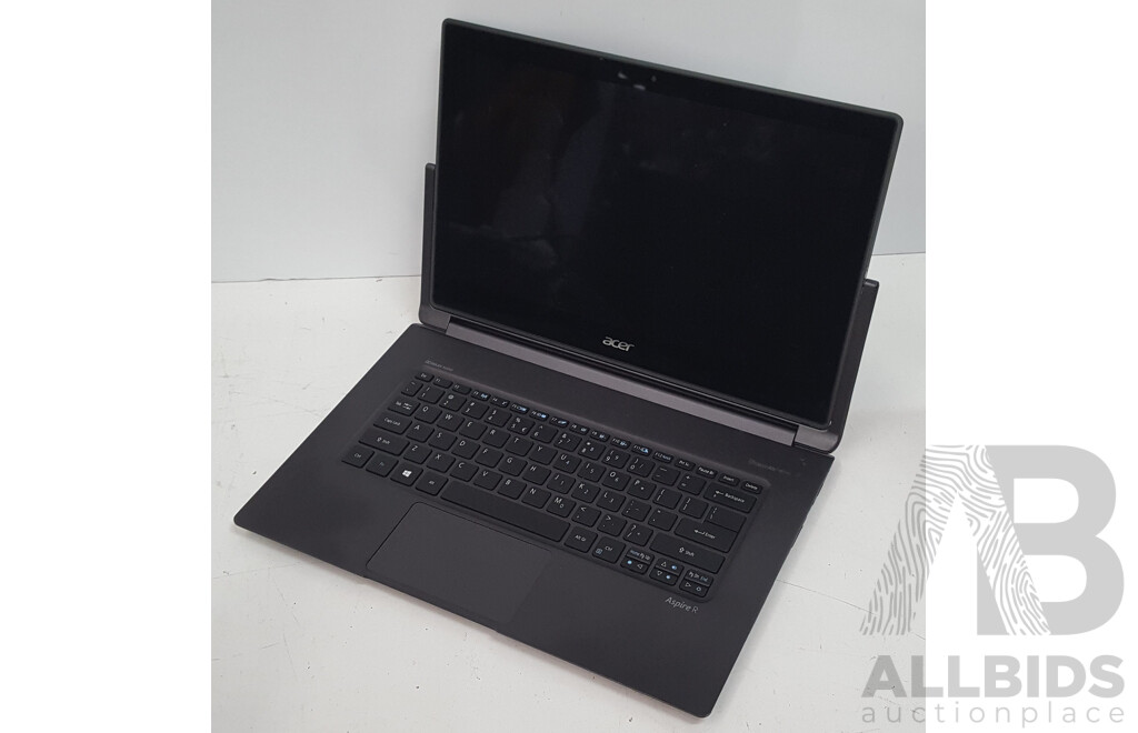 Acer (R7-372T-57CC) Aspire R 13 Intel Core i5 (6200U) 2.30GHz-2.80GHz 2-Core CPU 13-Inch Convertible Touchscreen Laptop