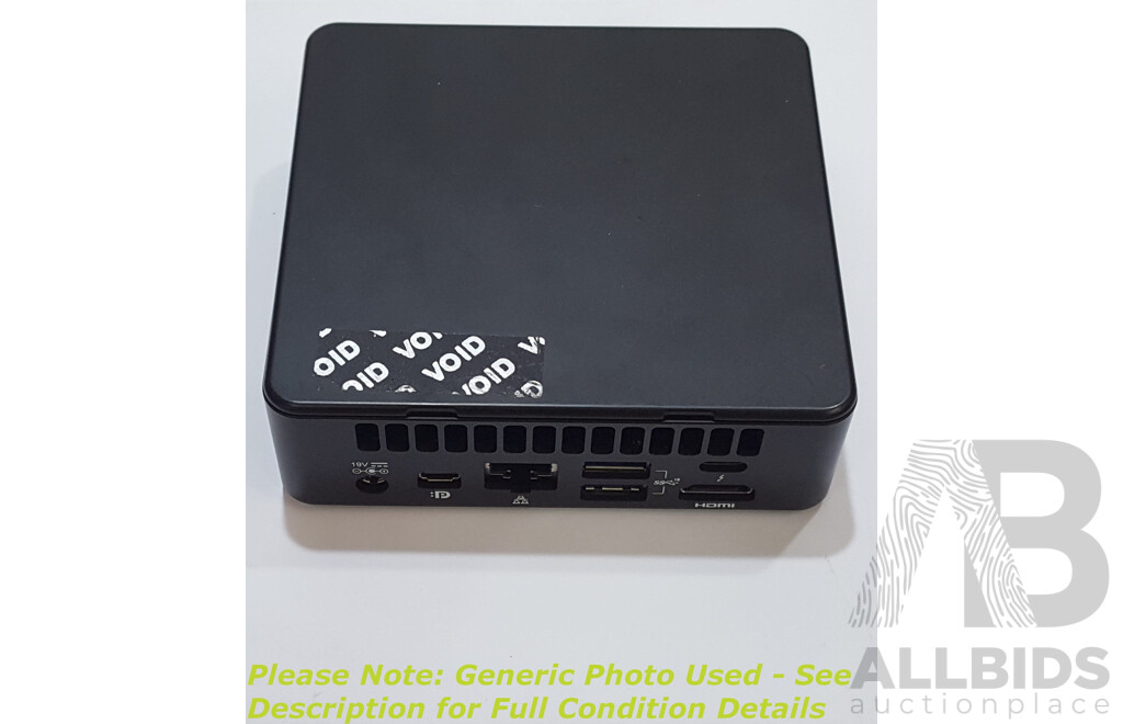 Intel (SWNUC11PAKi5000) 11th Gen Intel Core i5 (1135G7) 2.40GHz-4.20GHz 4-Core CPU NUC