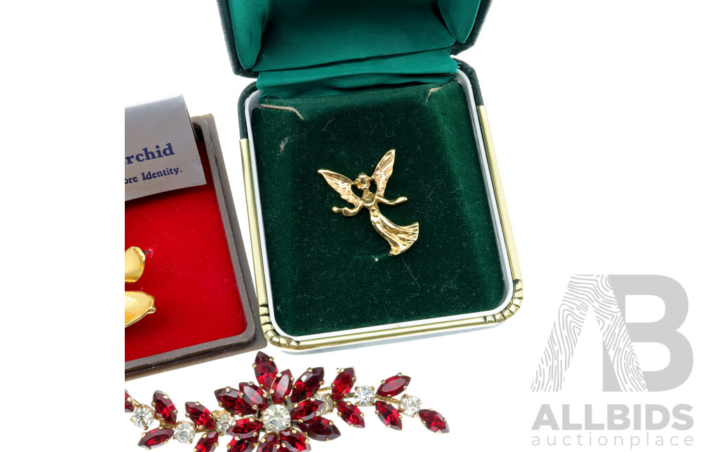 Collection of Vintage Gold Plated Brooch Pins Including EMAS Orchid From Singapore & Angel Tie Pin From the Perth Mint