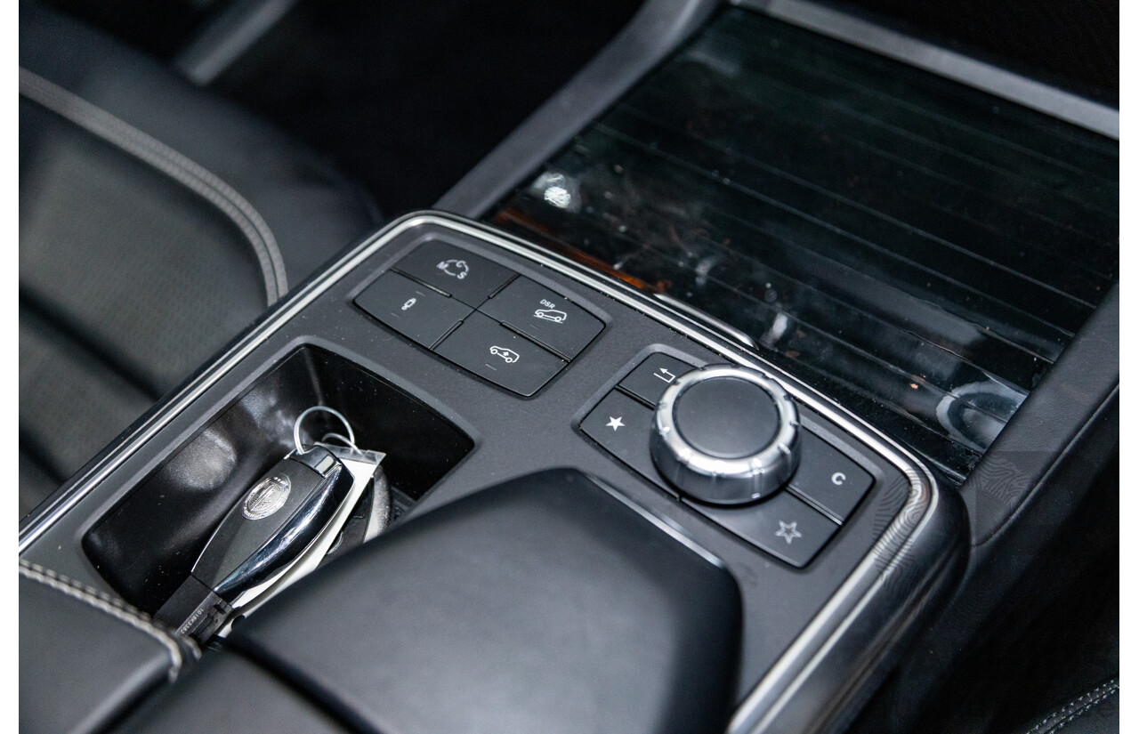 12/2013 Mercedes Benz ML63 AMG (AWD) 166 4d Wagon Obsidian Black Metallic Twin Turbo V8 5.5L