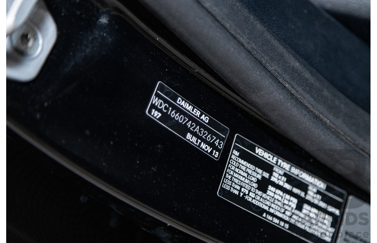 12/2013 Mercedes Benz ML63 AMG (AWD) 166 4d Wagon Obsidian Black Metallic Twin Turbo V8 5.5L