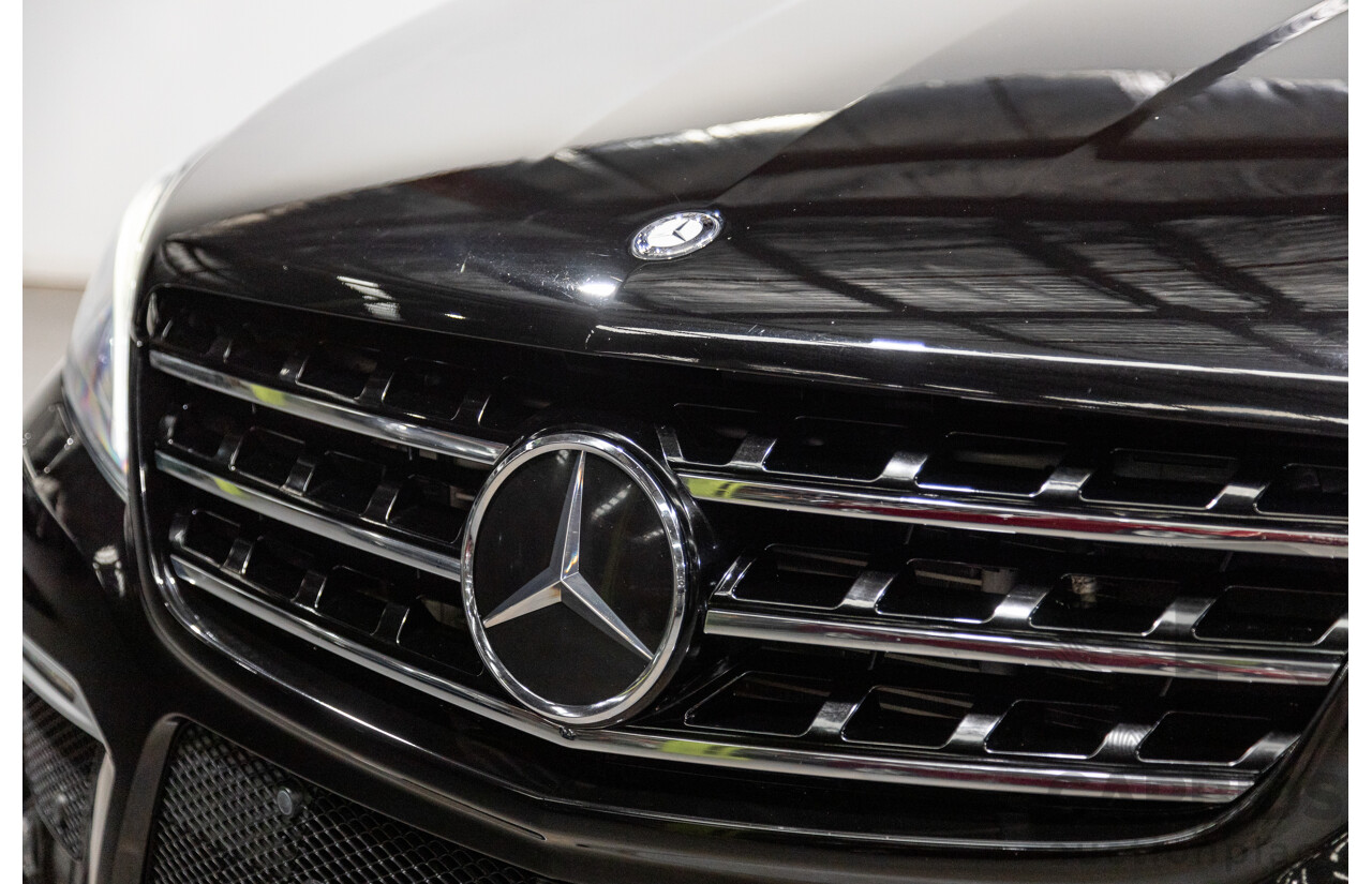 12/2013 Mercedes Benz ML63 AMG (AWD) 166 4d Wagon Obsidian Black Metallic Twin Turbo V8 5.5L