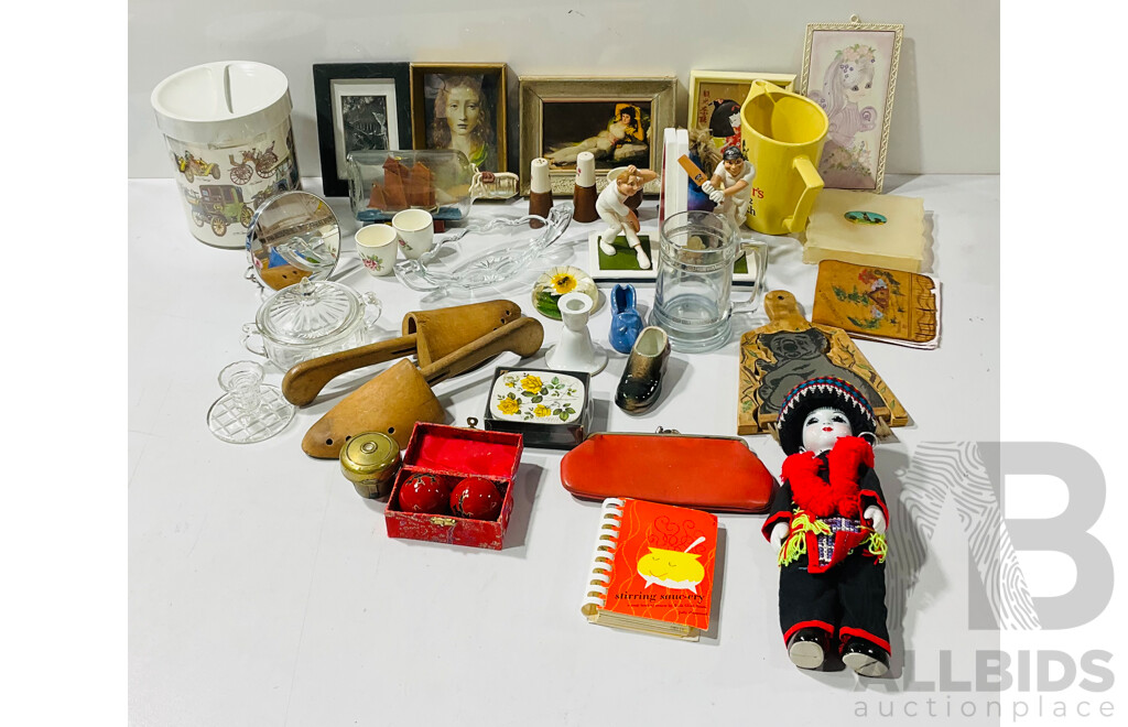 Collection of Interesting Vintage Homeware and Souvenirware Including Cricket Themed Bookends, Small Ship in a Bottle, Koala Themed Dustpan and Much More