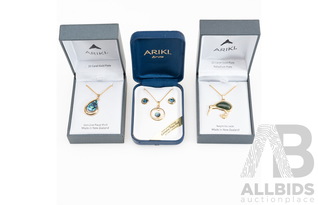 Ariki Nephrite Jade and Paua Shell (2) Necklaces & Pendant/earrings Set All as New 22ct Gold Plated, in Original Presentation Boxes