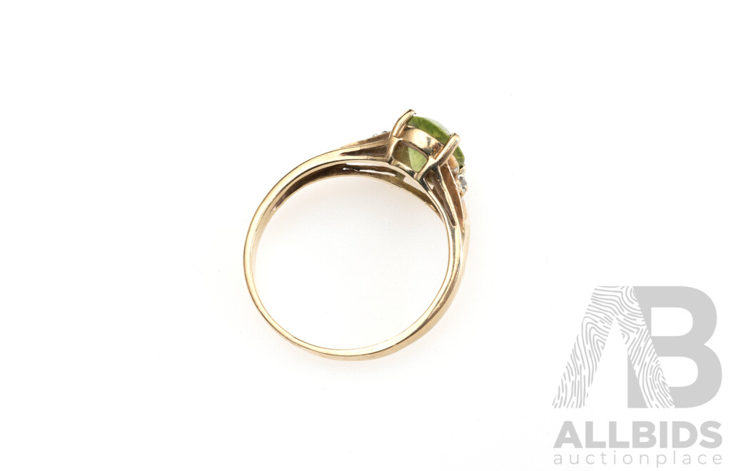 9ct Peridot & Diamond Ring, TDW 0.01ct, Size L, 1.84 Grams